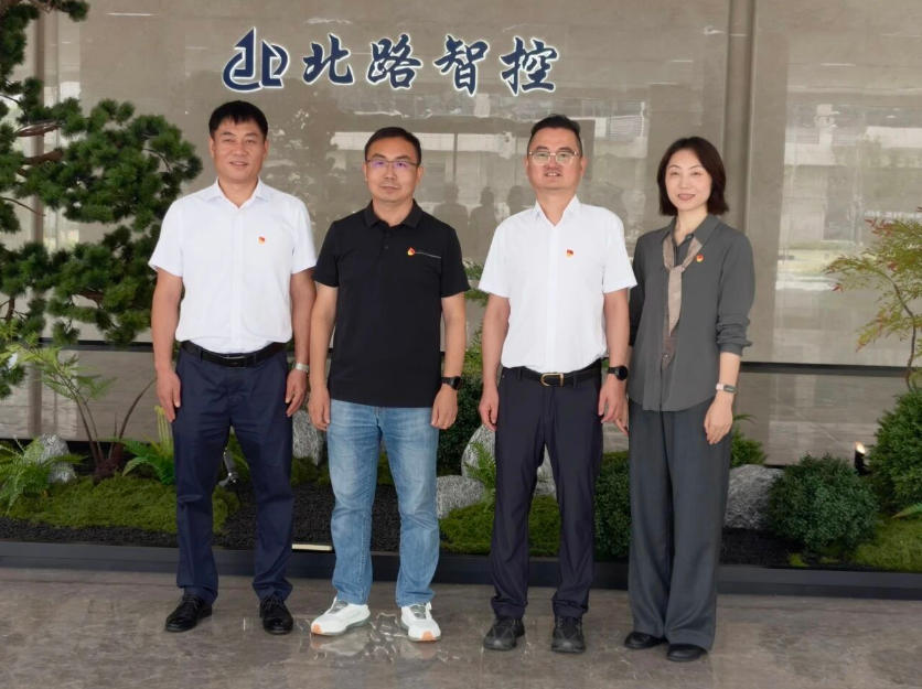 1784856896571912.png 图片1.png